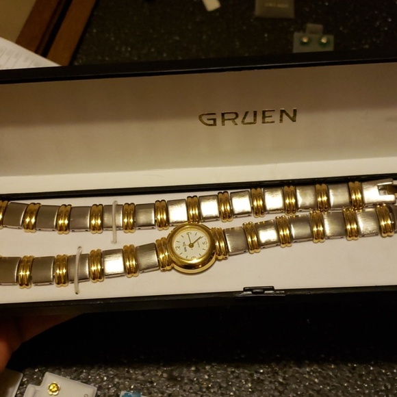 Gruen Watch and Bracelet set - Picture 1 of 3